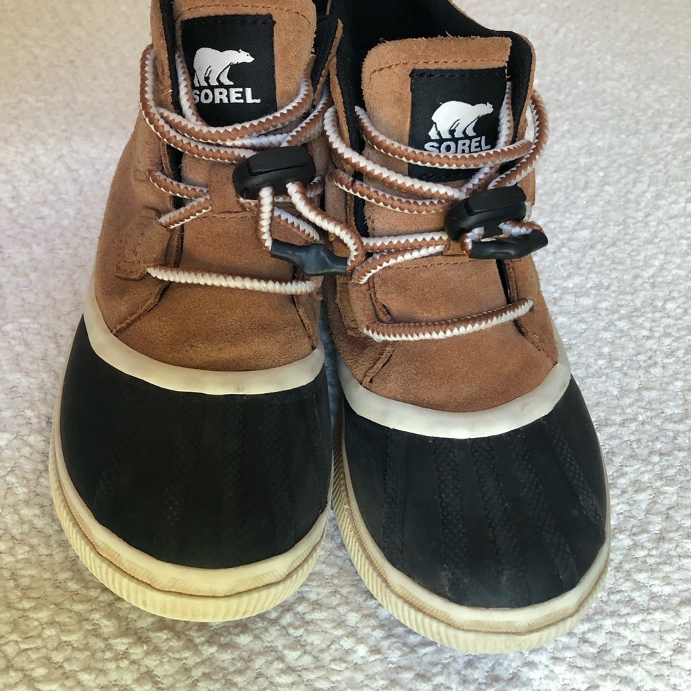 Sorel Tan & Black Waterproof Lace Duck Boots